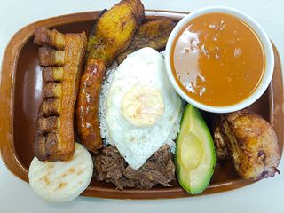 Bandeja Paisa