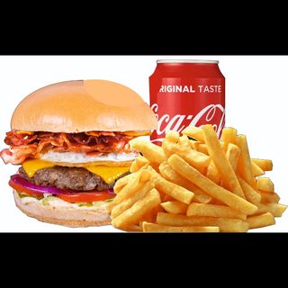 Hamburguesa de ternera, patatas  y bebida