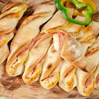 Baghete cu salam picant