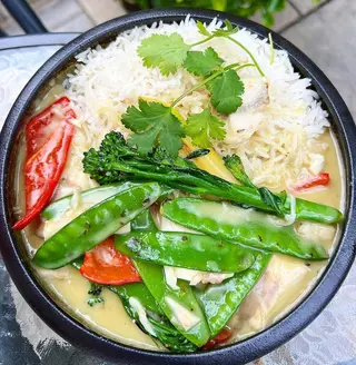 Vivid Green THAI CURRY