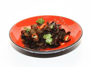 Champignons Noirs Mélangés À Froid