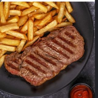 Filete con patatas (Ternera)