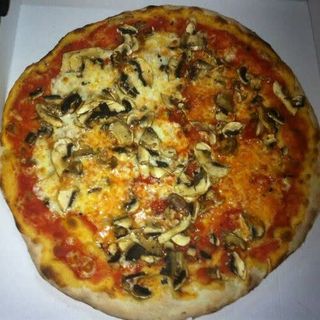 Pizza Funghi 