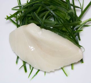 Sashimi de pescado blanco