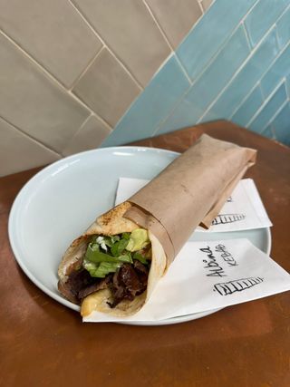 Lipie mica vita si berbecut