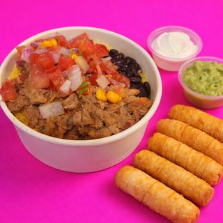 Bowl tinga de Pollo + 5 tequeños