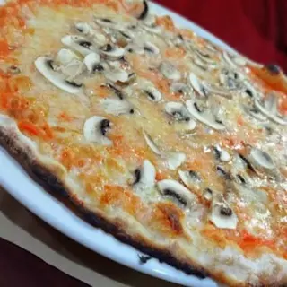 Pizza Funghi