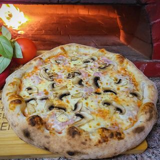 Prosciutto e Funghi