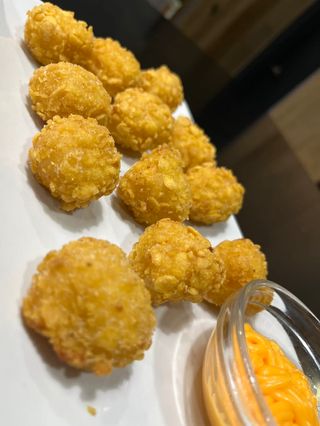 Ración De Palomitas De Queso Gouda