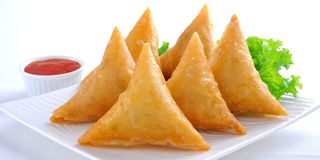 Ración De Samosa De Curry (8 Uds.)