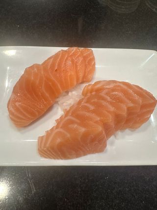 238 - Sashimi de salmón (10 uds)
