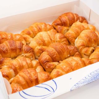 Caja 12 Medialunas Clásicas 