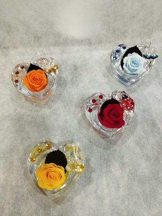 rosa stabilizzata in cuore di cristallo