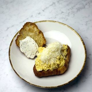 Трюфельний круасан