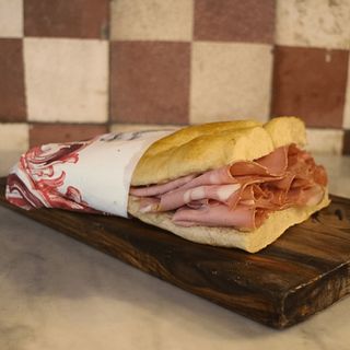 15- Superfarcita con mortadella