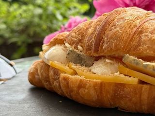 Круасан 4 сира