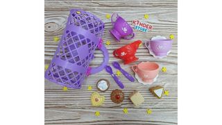 Игровой набор посуды в корзине