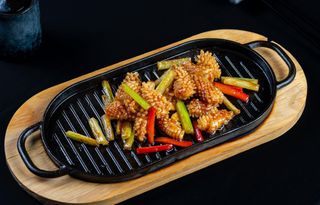 铁板鱿鱼 chipirones  estilo sichuan 