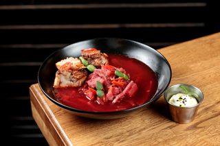 Борщ з ребром (300/80/30г)