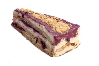 Felie tort Miso cu mascapone, afine si miso