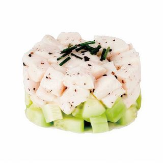16a. Tartar de pez mantequilla con trufa (9 pzs.)