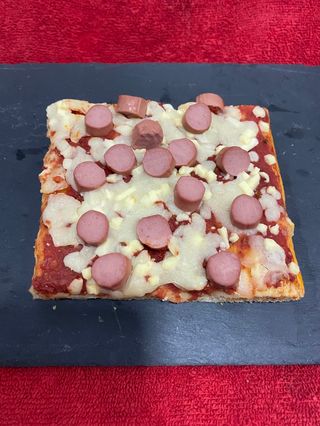 Pizza Frankfurt (Porción)