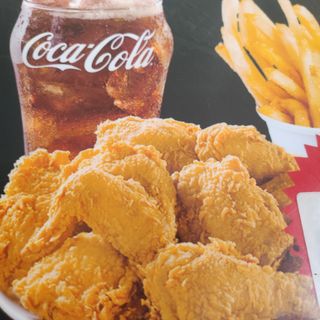 Menú Pollo Crujiente con patatas y bebida