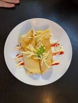 Sweet chili palačinka