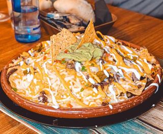Nachos estilo Perejil M