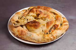 Pita sa sirom i zeljem