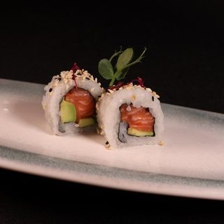 Uramaki De Salmón Roll (8 Uds.)
