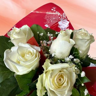 Buchet 5 trandafiri albi 