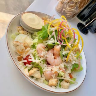 Ensalada César Con Gambas