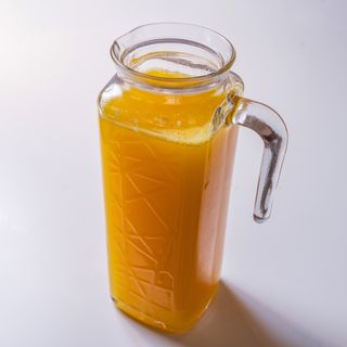 Zumo de Naranja Natural (1/2 l)