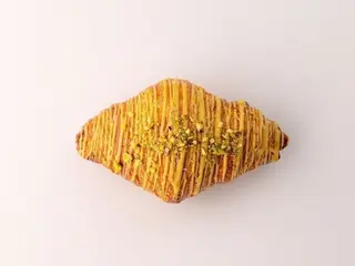 Круасан із фісташковим кремом (95g)