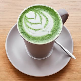 Матча лате на рослинному молоці (350мл)