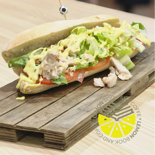 Bocadillo Clásico Heleno