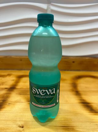Sueve acqua frizzante 50 cl