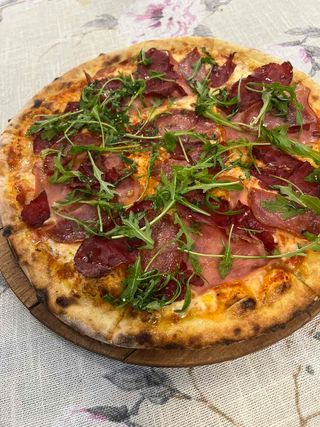 Пица Вълча (33см)