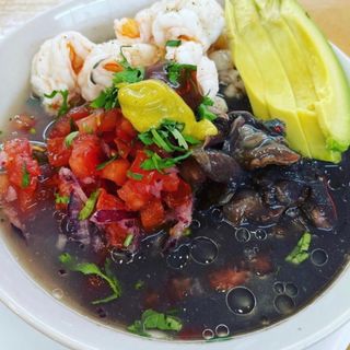 Ceviche Mixto De Concha Y Gambas