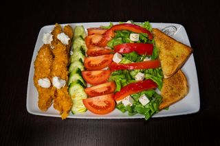 Salata piept pui cryspi