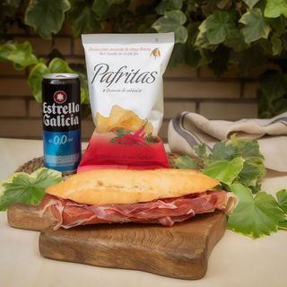 Menú Bocadillo De Jamón Ibérico, Patatas Y Bebida