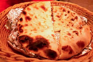 Cheese naan