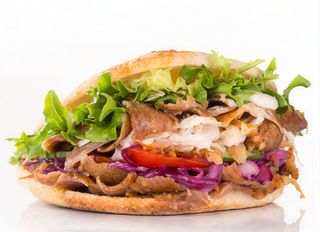 Kebab De Pollo O Ternera En Pan Pita