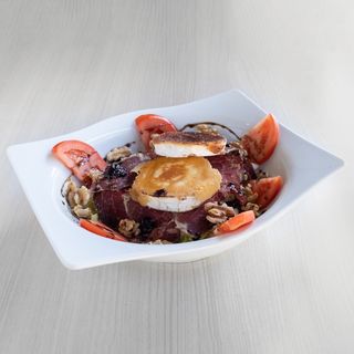 Ensalada De Queso De Cabra