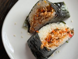 Самгак зі свининою кімчі (100g)