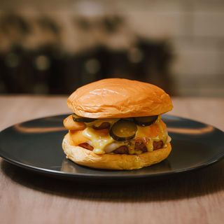 BURGER CHICKEN LITTLE