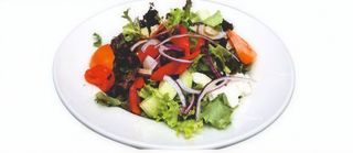 08 Ensalada De Temporada Con Queso Feta