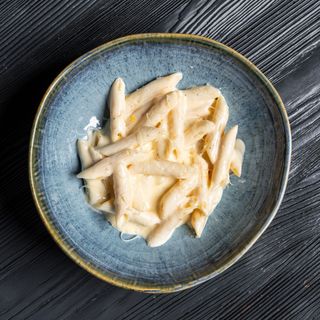 Макароны с сырным соусом