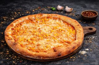 Pizza Pollo + sos gratis